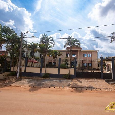 Appart'hotel Mireille Yaoundé Extérieur photo