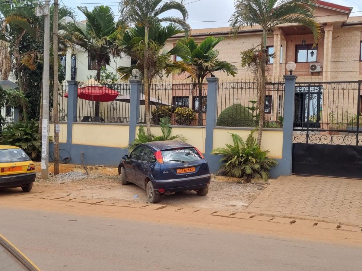 Appart'hotel Mireille Yaoundé Extérieur photo