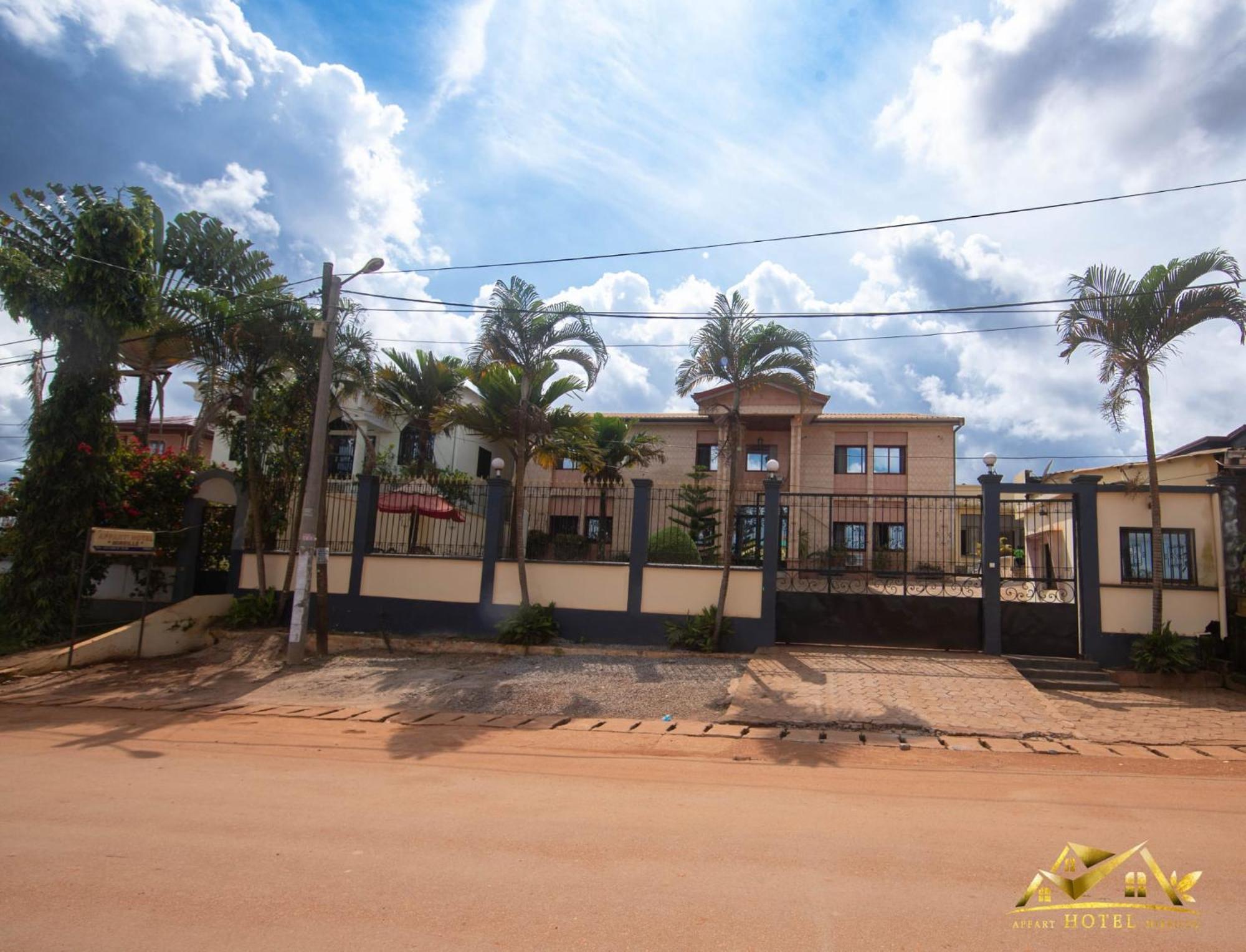 Appart'hotel Mireille Yaoundé Extérieur photo