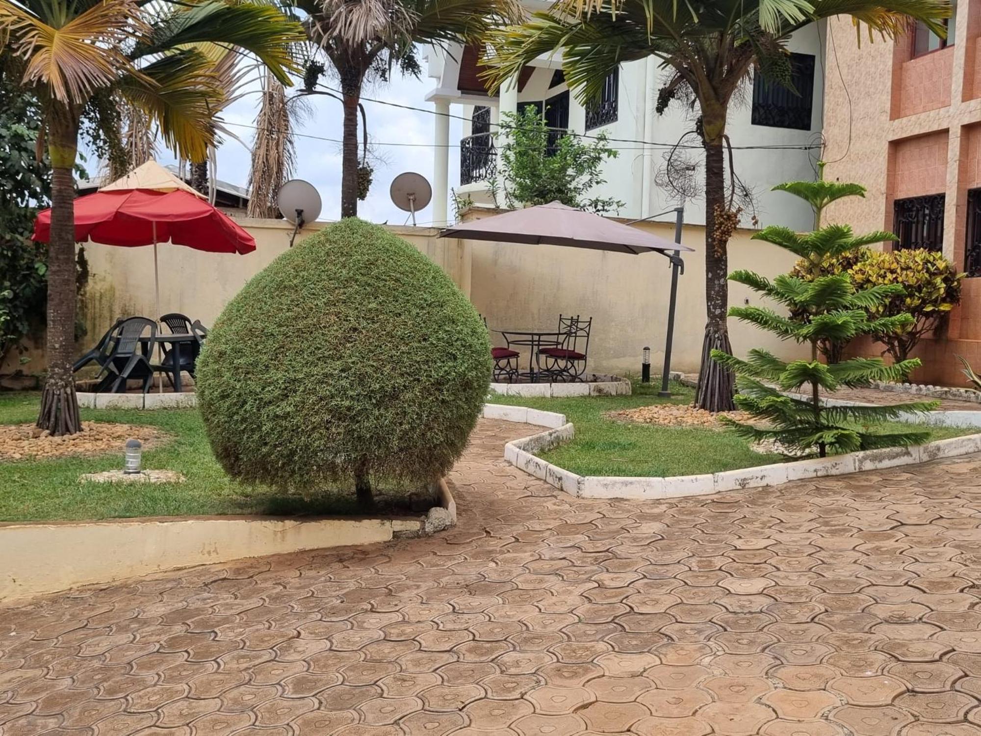 Appart'hotel Mireille Yaoundé Extérieur photo