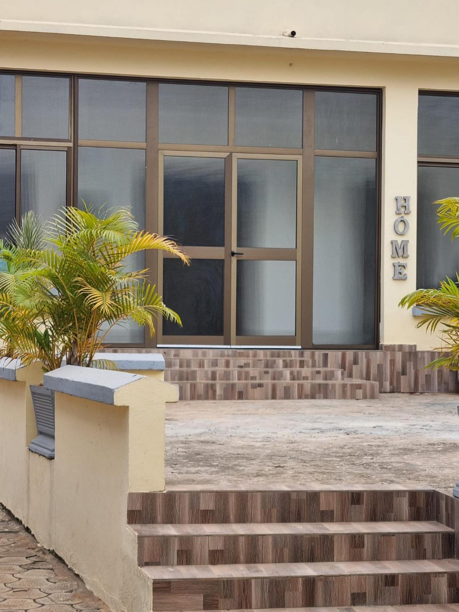 Appart'hotel Mireille Yaoundé Extérieur photo