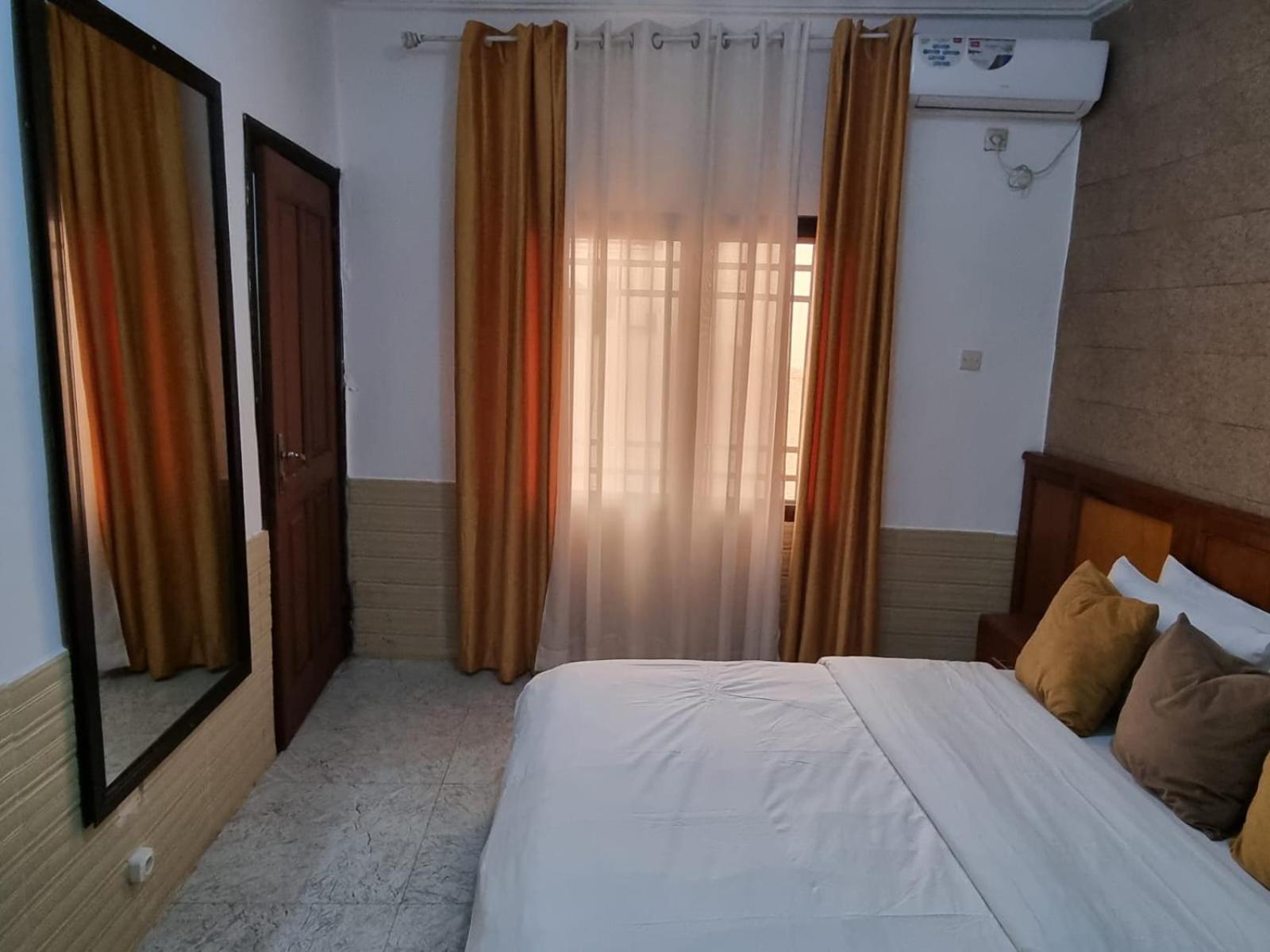 Appart'hotel Mireille Yaoundé Extérieur photo